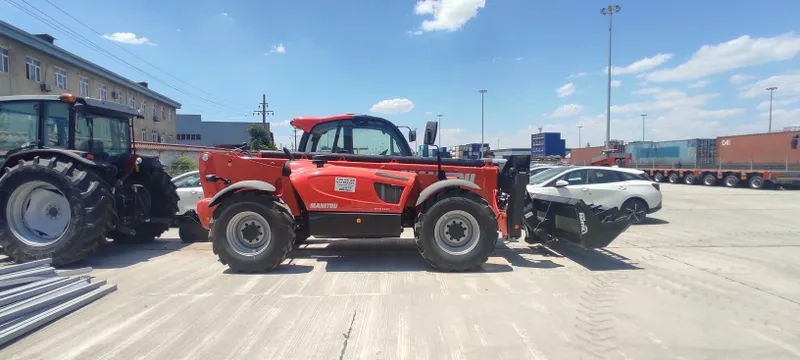 Телескопический погрузчик Manitou MT-X 1440