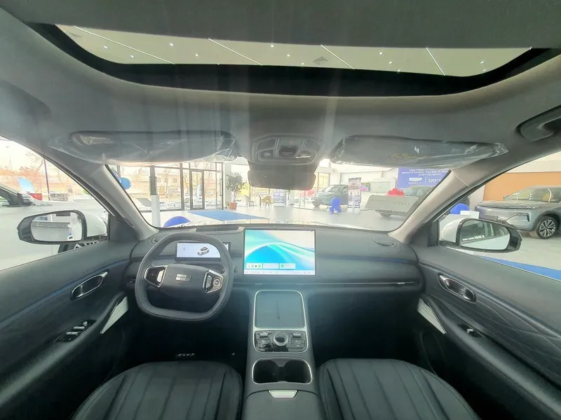 New Tayota Hybrid Geely Em-i 8 New Tayota Hybrid Geely Em-i 8