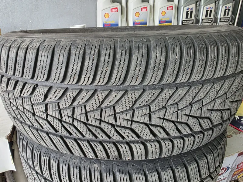 Hankook 265/60R18 2 Hankook 265/60R18 2