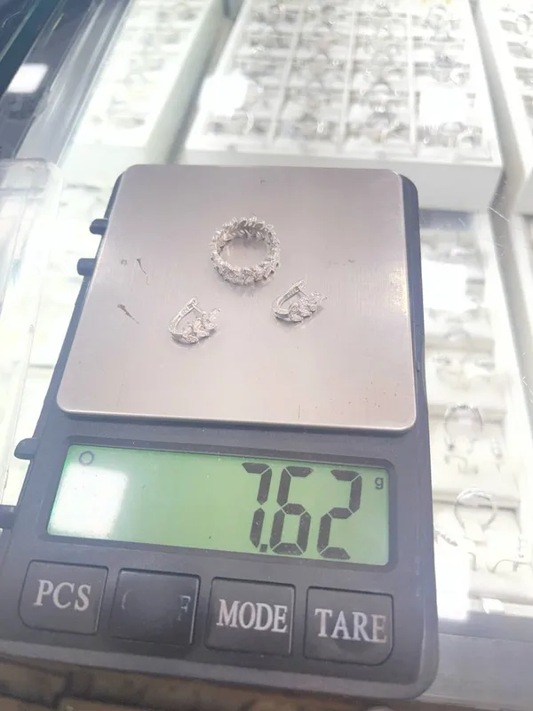 Serebriniy komplekt 925 proba Serebriniy komplekt 925 proba