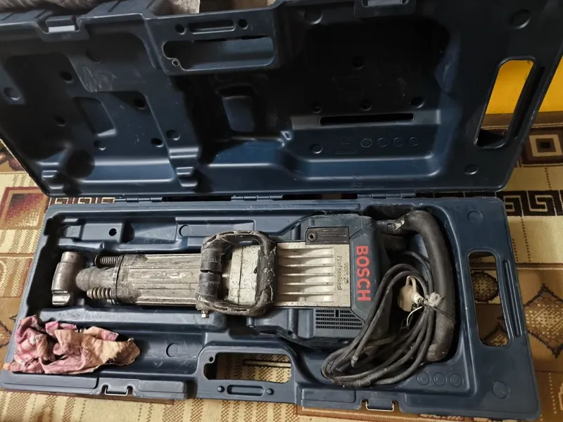 Отбойный молоток bosch 16-30. 1 Отбойный молоток bosch 16-30. 1