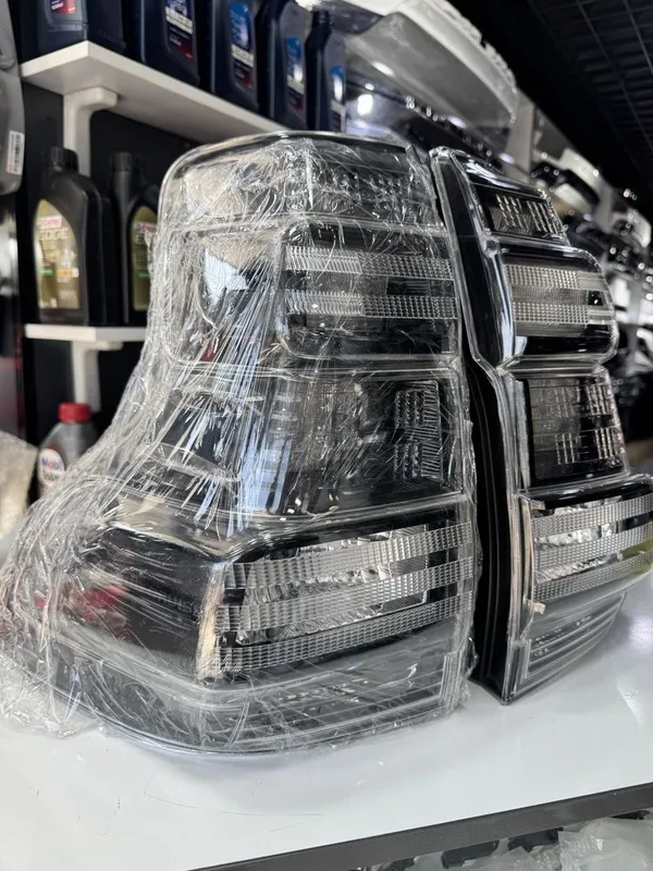Toyota Prado fj150 orqa fara 4 Toyota Prado fj150 orqa fara 4