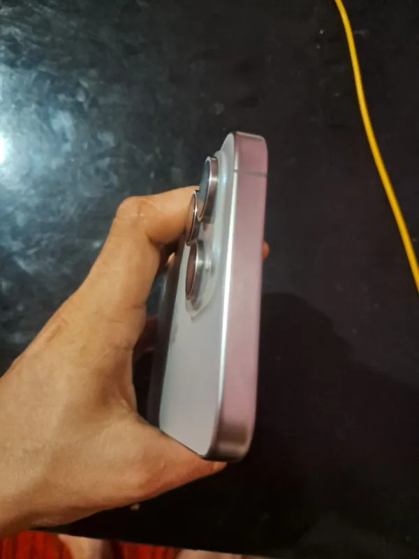 Iphone 15 pro max 3