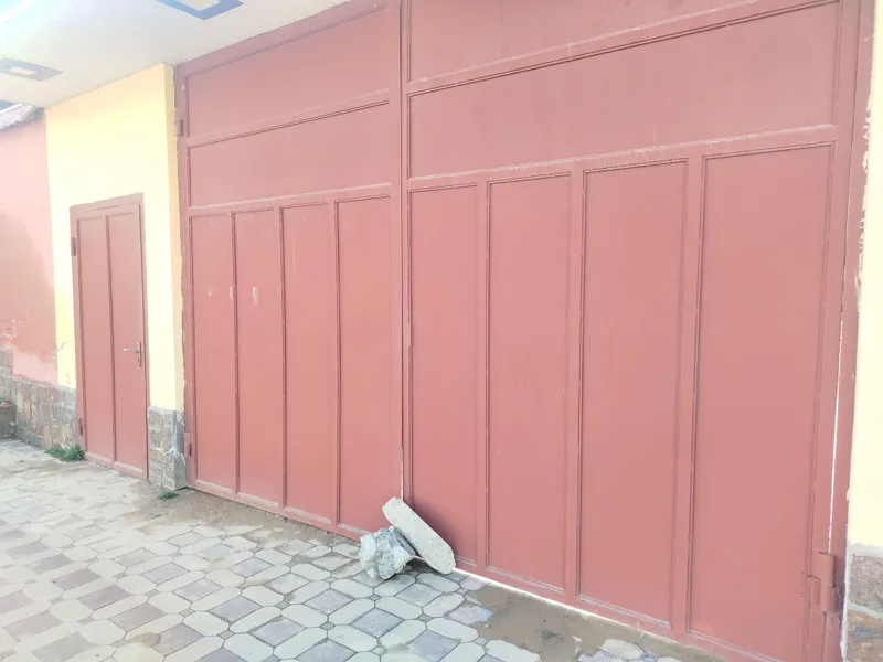 Дарвоза сотилади — фото 2