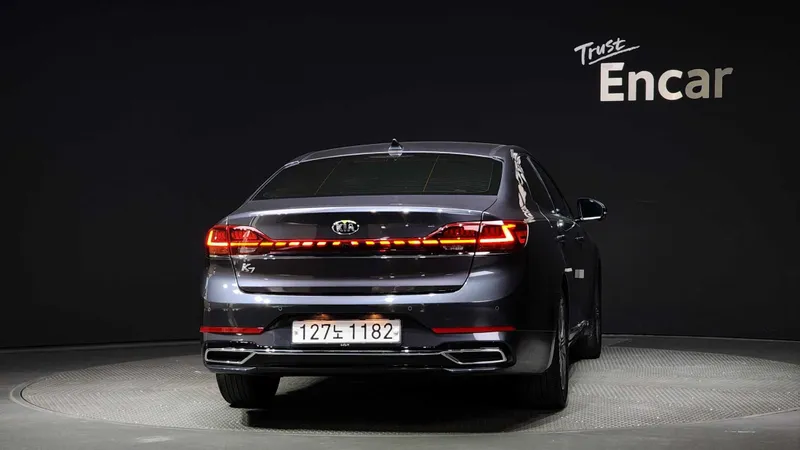 Kia K7 Noblesse 2020 — фото 1