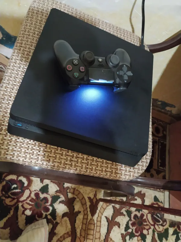 PlayStation-4 srochna sotiladi holati allo 10-uyinlari ichiga