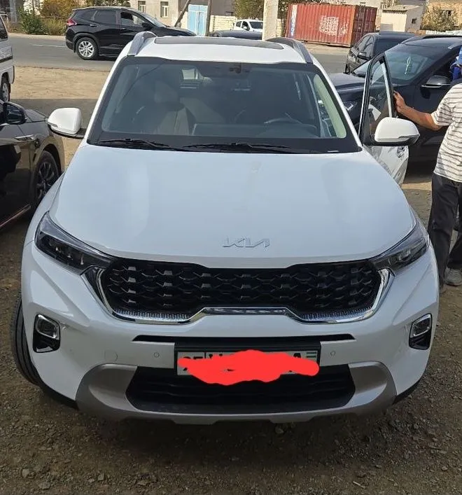 KIA SONET FULL 3 ПОЗИЦИЯ 2025 жыл пробег 300 журген сатылады