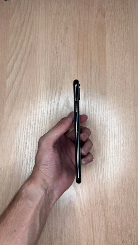 iPhone Xs Max 3
