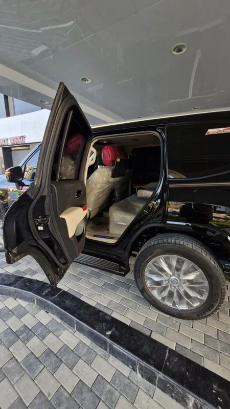 Toyofa Land Cruiser 300 VXGR 2024 yil японка 7 места фул пазитсия — фото 3