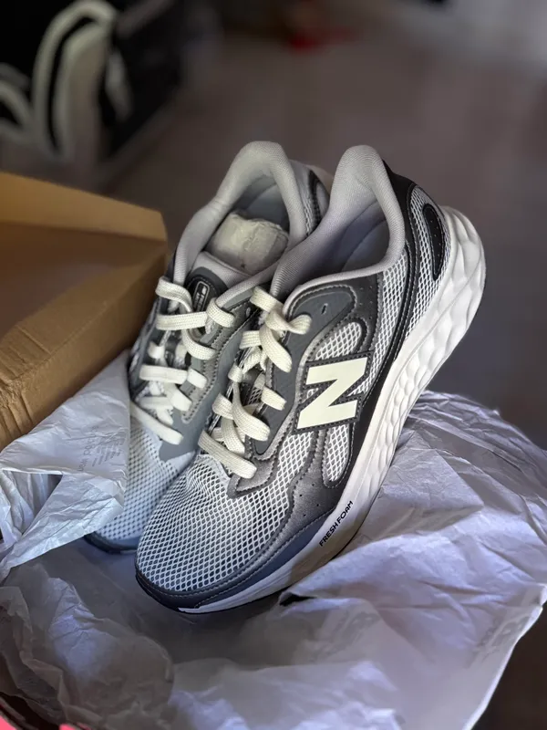Erkaklar uchun New Balance Arishi v4 krossovkalari 4