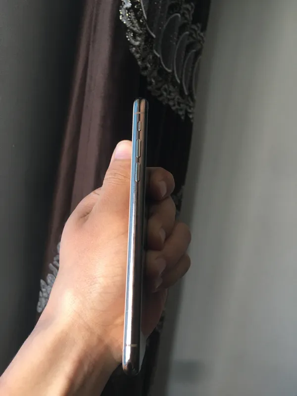 Iphone xs gold ochilmagan — фото 3
