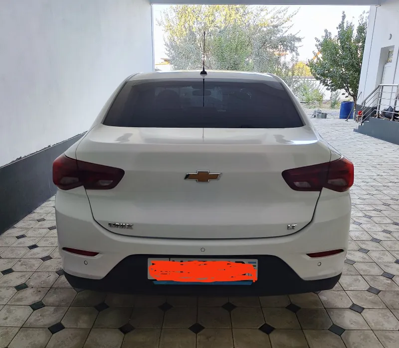 Chevrolet Onix 3LT MT — фото 2