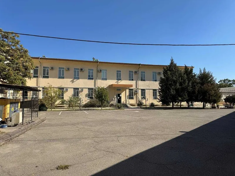 Продается ЗДАНИЕ 2545м² / 60 соток, САРАКУЛЬКА, Мирабадский р-н, ЦЕНТР