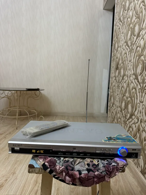 DVD в отличном состоянии, работает 1 DVD в отличном состоянии, работает 1