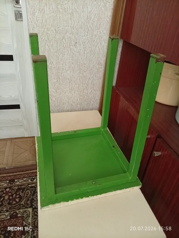 Табуретки с железными ножками 3 Табуретки с железными ножками 3