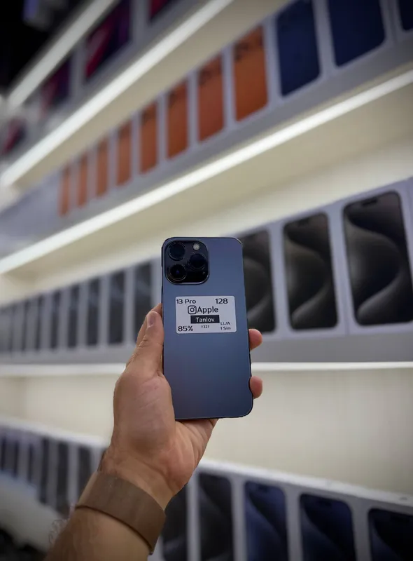 iPhone 13 Pro iPhone 13 Pro