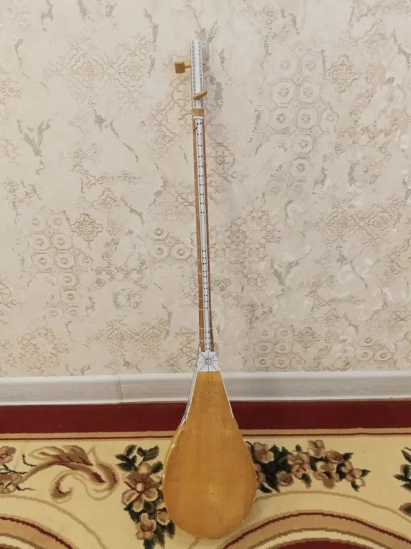 Musiqiy asbob dutor 1