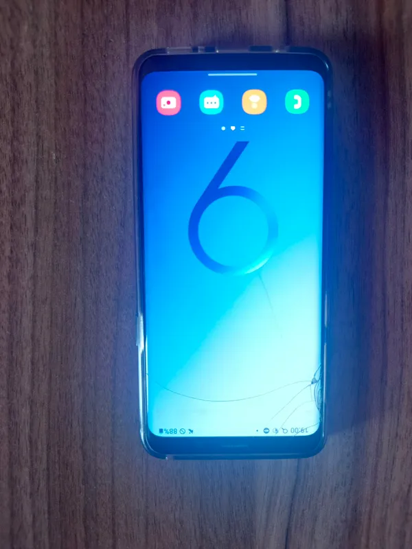 Samsung S9 sotaman 2 Samsung S9 sotaman 2