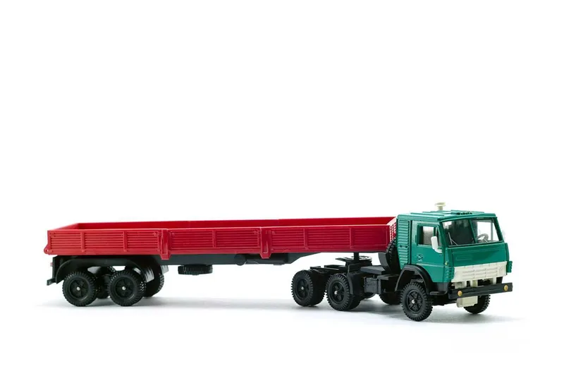КАМАЗ-5410 Седельный тягач с полуприцепом, про-во СССР, масштаб 1:43.