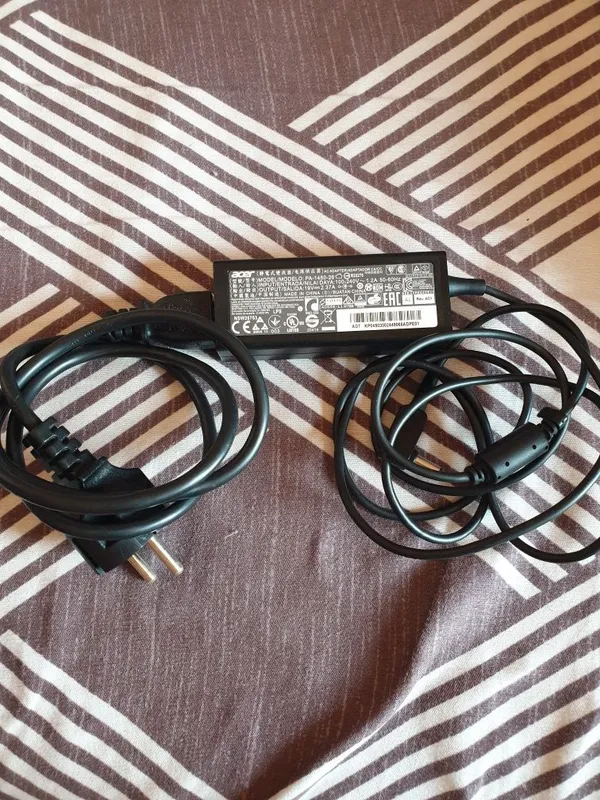Продам оригинальное зарядное устройство ACER PA-1450-26 для ноутбука