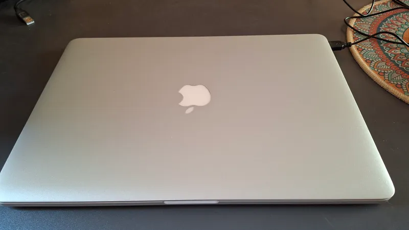 mac book pro 2015 mid 1 mac book pro 2015 mid 1