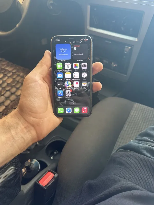 Iphone 11 pro ochilmagan radnoy 64 yomkis 70 — фото 1