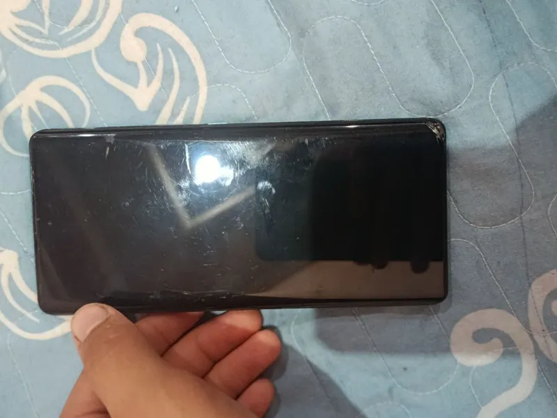 Itel S23+ 256гб 8+8 оперативная память