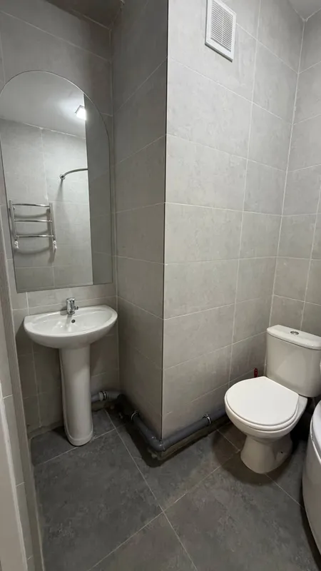 TOWER UP turar joy majmuasida ijara, 44 m², yevro-1 xonali 4