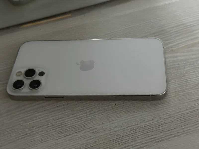 iPhone 12 Pro 3 iPhone 12 Pro 3