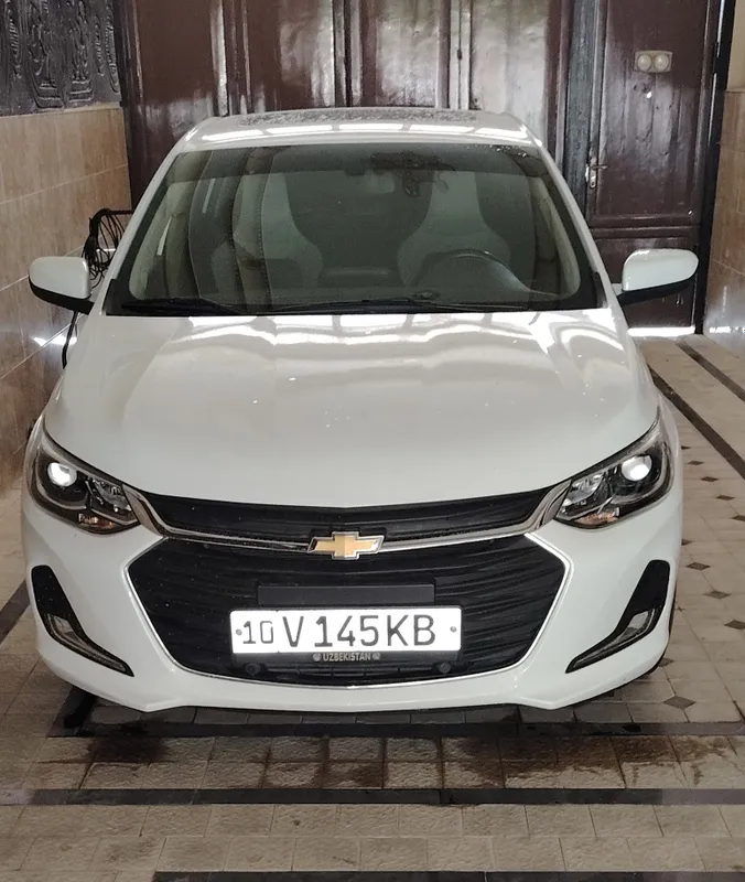 Автомобиль Onix premer, 2024г,