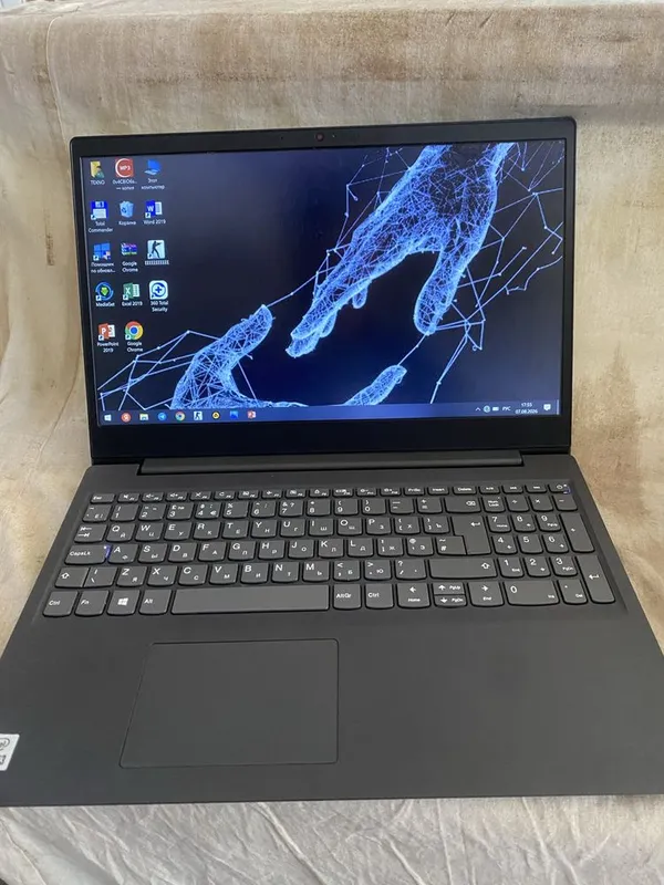 Lenovo V15-IIL noutbuk 1 Lenovo V15-IIL noutbuk 1