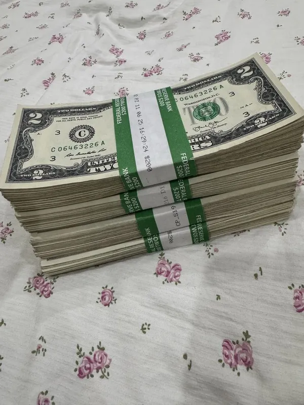 Купюра по 2 $ доллора