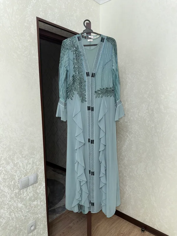 Bayramona abaya (ikki qismli) sotiladi