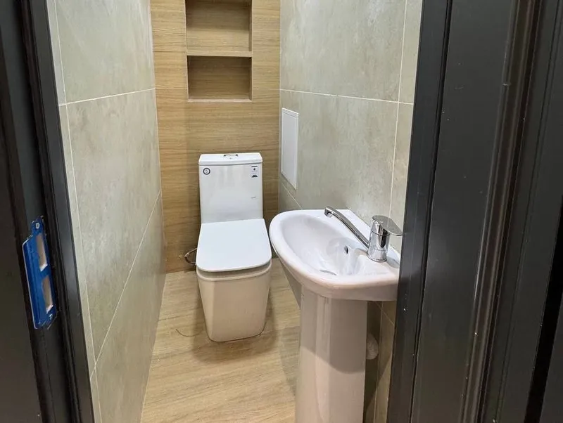 C-1,street77 50m2 1-etaj euro remont parkovka bor arendaga beriladi 8