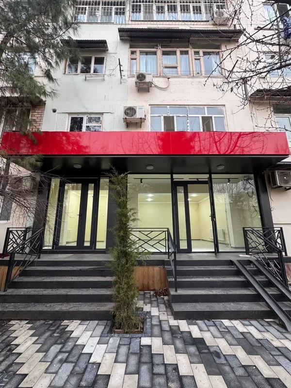 Юнусабад | Универсам - Продается нежилое помещение вдоль дороги 95м2