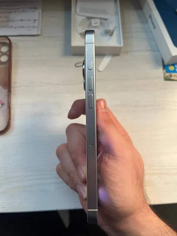 Iphone 16 pro max White — фото 1
