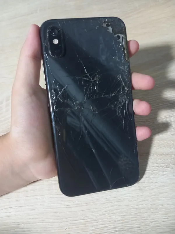 iPhone XS iPhone XS