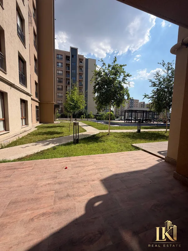 Almazar City ЖКda yevro taʼmirli 1 xonali kvartira sotiladi 8