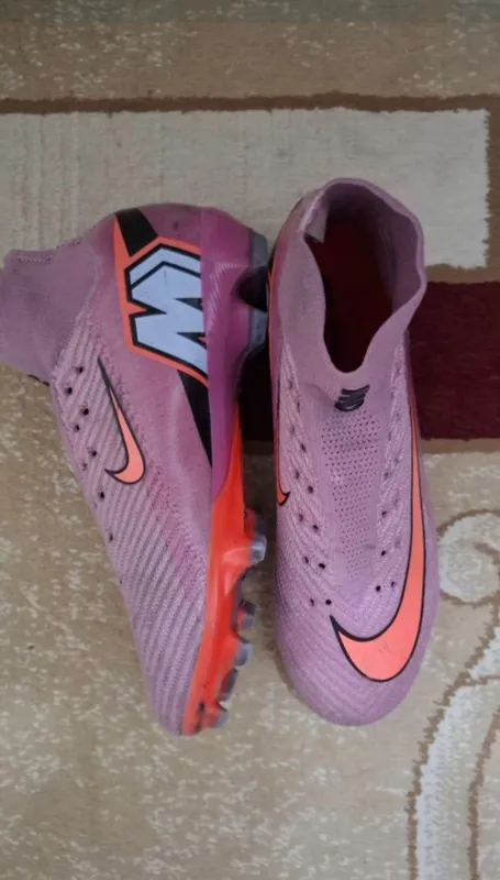 Бутсы Nike Mercurial 2 Бутсы Nike Mercurial 2