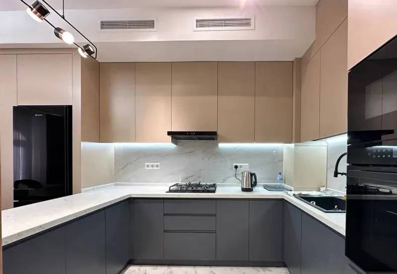 Gospitalniy • 3 xona • 105 m² • 6/12-qavat 8 Gospitalniy • 3 xona • 105 m² • 6/12-qavat 8