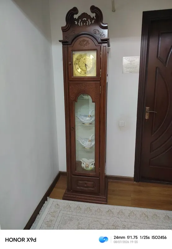 Mebelniy Soat sotiladi 2