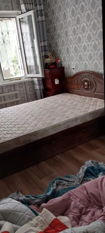 a’lo holatdagi karavot. 150x210. narxi 200 dollar. 1 a’lo holatdagi karavot. 150x210. narxi 200 dollar. 1