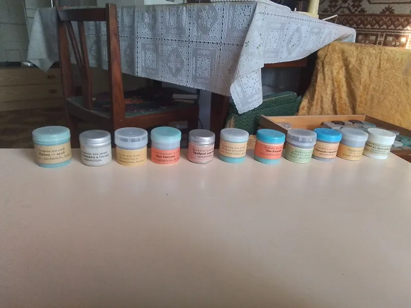 Sovet. "Ekran" diaproyektor, 100 ta diafilm bilan. 2