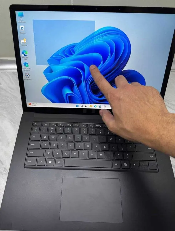 Microsoft Surface Laptop 3 13.5 IPS 2K Сенсор Core i7 1065G7 /16/256GB 3 Microsoft Surface Laptop 3 13.5 IPS 2K Сенсор Core i7 1065G7 /16/256GB 3