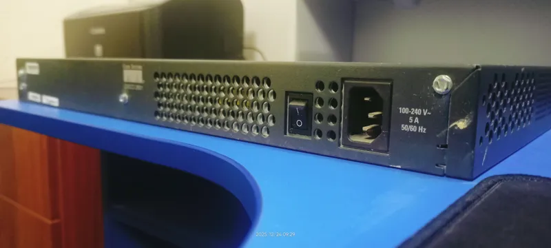 Маршрутизатор Cisco 2801 — фото 4