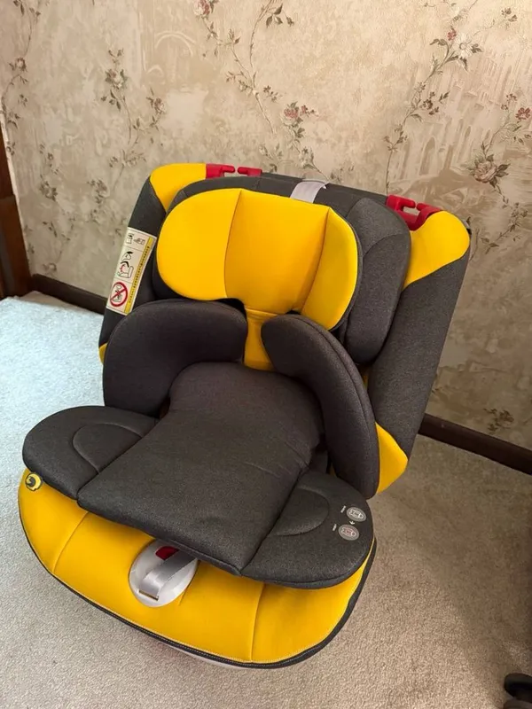 Продам новое детское автокресло DearLife ISOFIX 360°
