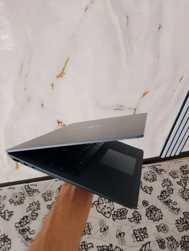 Microsoft Surface laptop 2 core i5 — фото 1