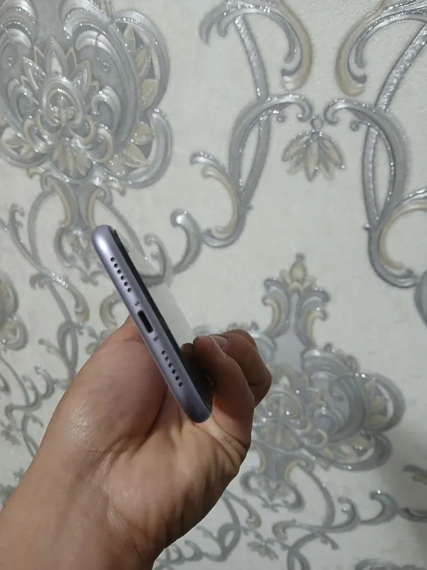 iPhone 11 128 gb 71% yomkos holati ideal — фото 2
