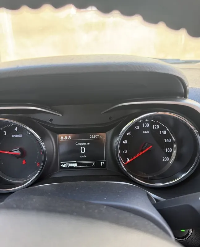 Chevrotel tracker 2 LTZ plus 2 Chevrotel tracker 2 LTZ plus 2
