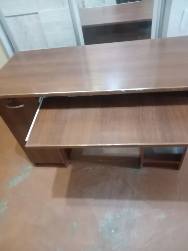 Кампьюторный стол 3